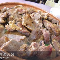 丽江腊排骨火锅
