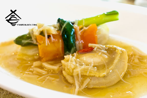 Braised-Sliced-Abalone-Dried-Scallop-&-Vegetables-in-Tan-Jia-Sauce_Jade-Garden 谭家汁瑶柱鲍脯扒四宝蔬