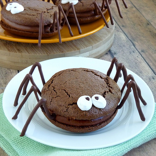 Halloween Whoopie Pie Spiders From Wing-It Vegan
