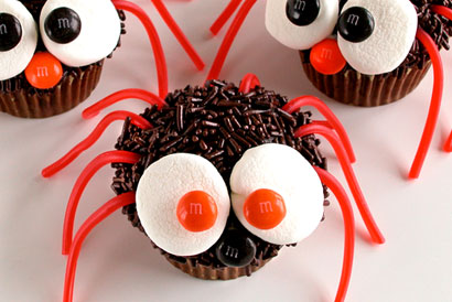 Spider Cupcakes From Bright Ideas