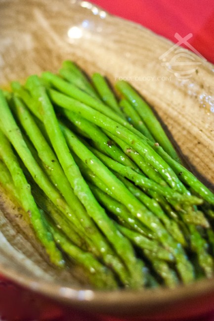 Herb-Butter-Baby-Asparagus_HungryBBQ