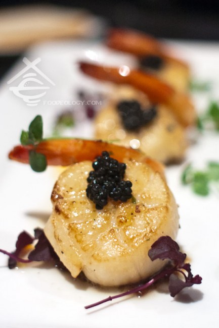 Pan-seared-Prawns-and-Scallops-on-Onion-Confit_Covelli Pan-seared-Prawns-and-Scallops-on-Onion-Confit_Covelli