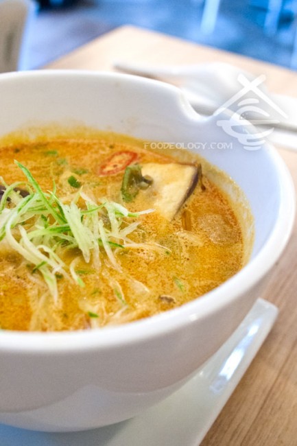 Nyonya-Curry-Brown-Rice-Vermicelli_Veggie-Planet Nyonya-Curry-Brown-Rice-Vermicelli_Veggie-Planet