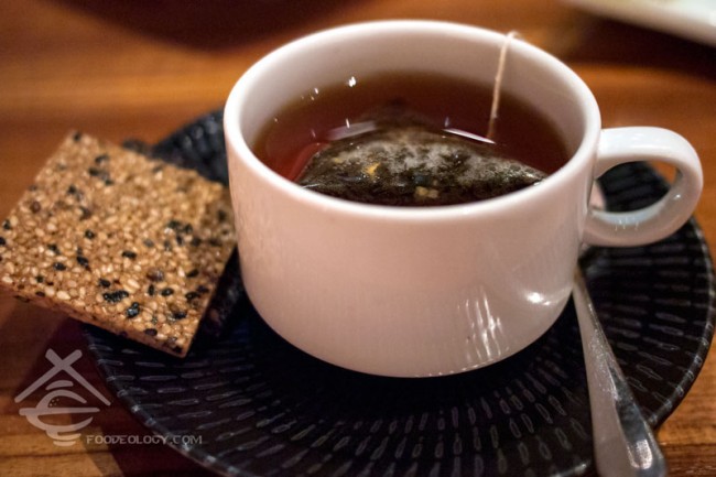 Yame-Tea-with-Goma-Cookie_Japanese-Dining-SUN Yame-Tea-with-Goma-Cookie_Japanese-Dining-SUN